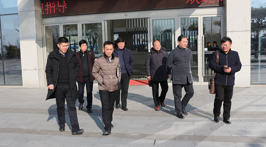 商丘市中医院领导一行莅临安徽尊龙凯时ag旗舰厅制药有限公司参观考察